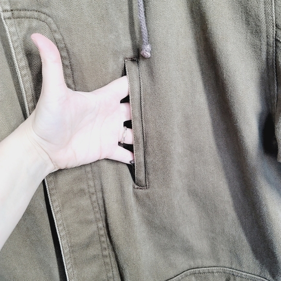 Vintage 90s Guess Classic Denim Jacket - Picture 4 of 6